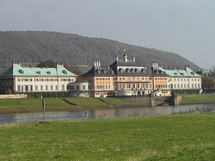 Schlosspark & Schloss Pillnitz Urlaub + Bildung